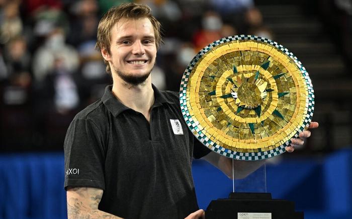 和潜在增值 和潜在增值